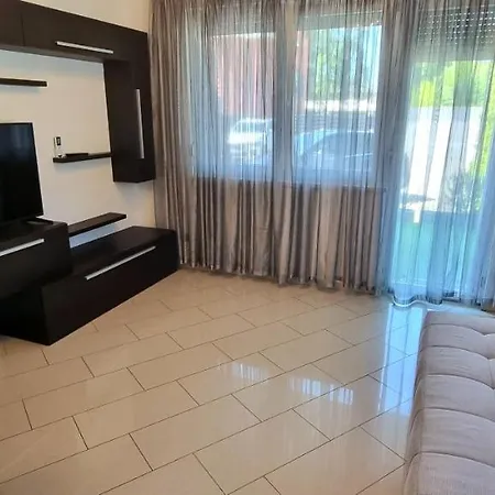 Black Brothers Wellness Apartment *