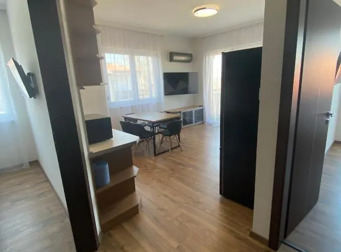 דירה Black Brothers Wellness