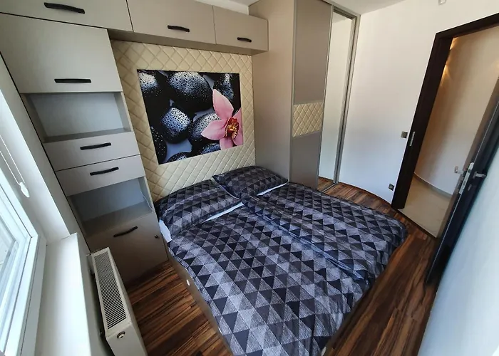 דירה Black Brothers Wellness שיופוק